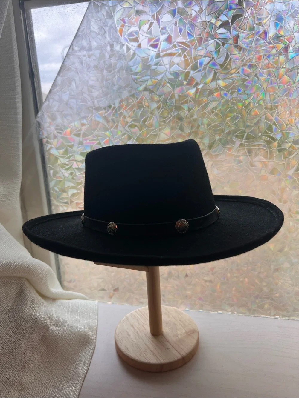 Women’s Black Wool Wide-Brim Hat with Decorative Band